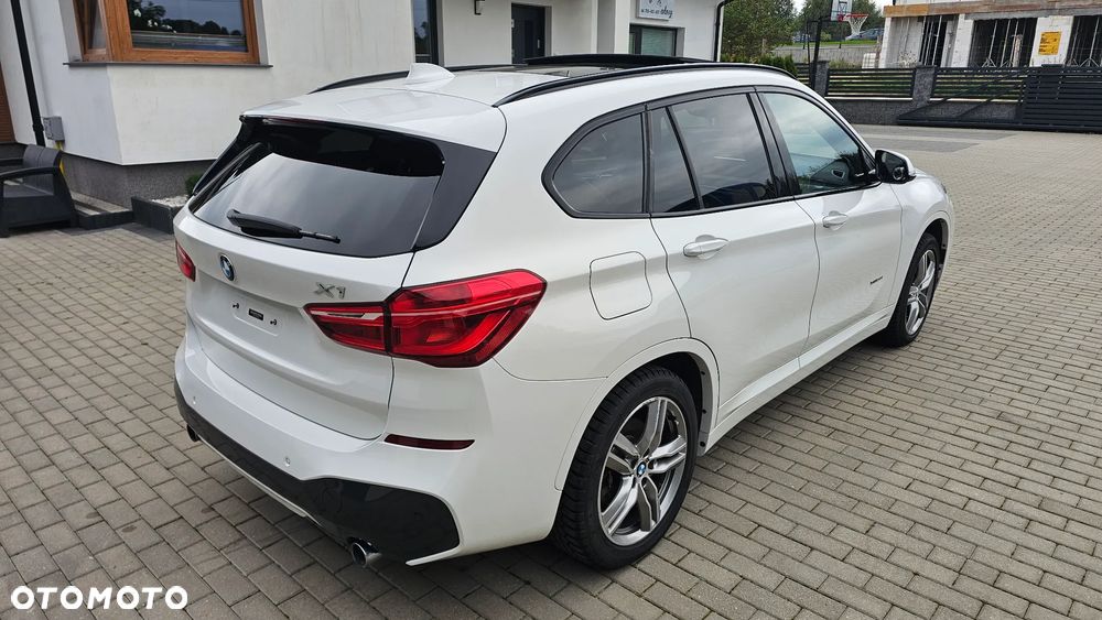 BMW X1 xDrive28i - 4