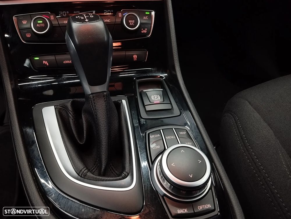 BMW 225xe Active Tourer Advantage - 38