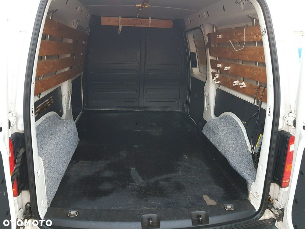 Volkswagen Caddy - 11