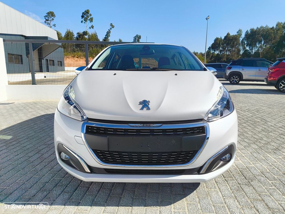 Peugeot 208 1.2 PureTech Allure EAT6 - 2