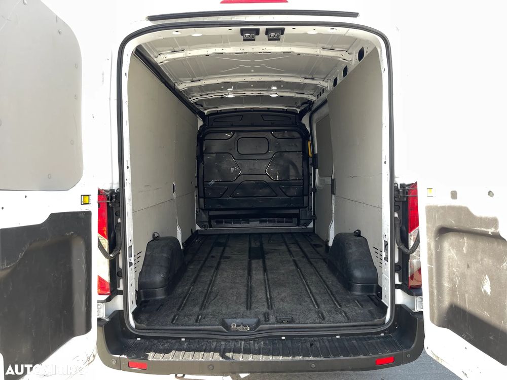 Ford Transit - 9
