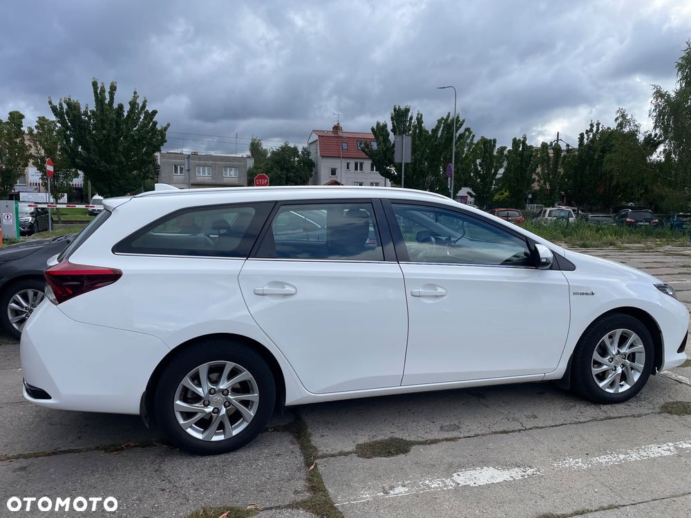 Toyota Auris - 10