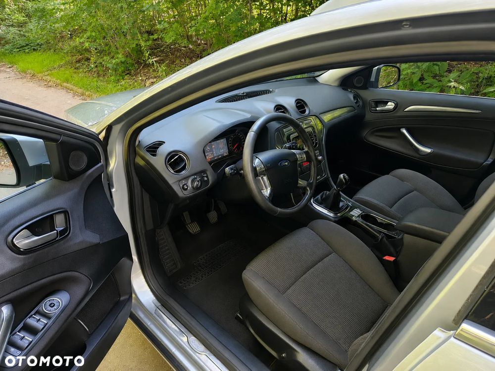 Ford Mondeo 2.0 Titanium - 9
