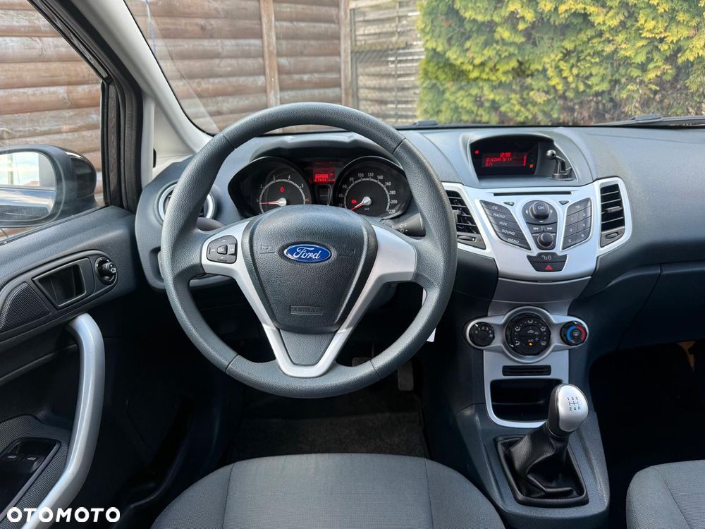 Ford Fiesta 1.25 Trend EU5 - 11