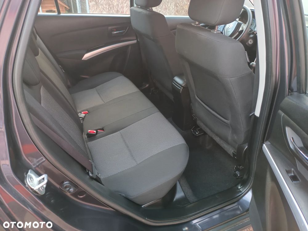 Suzuki SX4 S-Cross 1.6 Comfort - 17