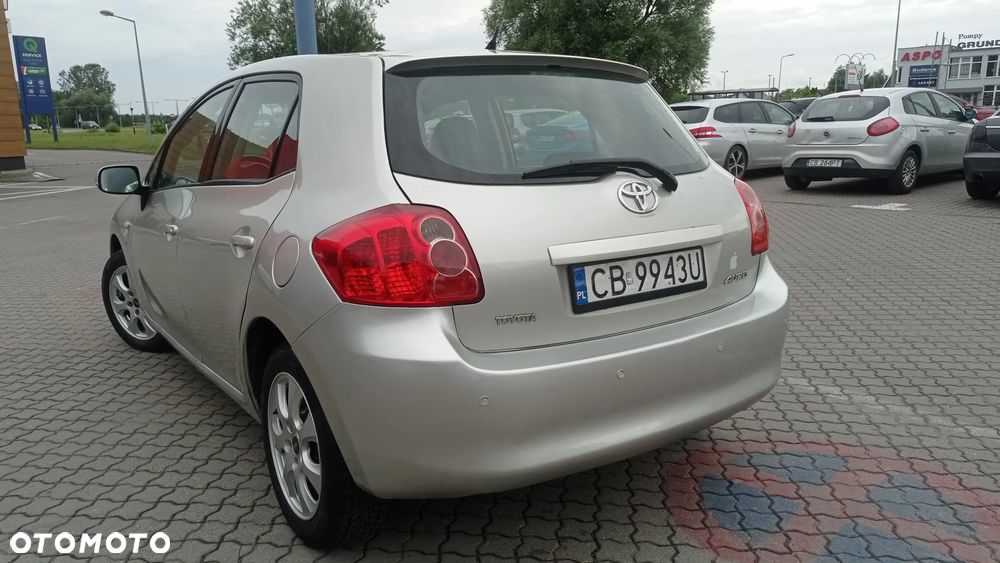 Toyota Auris 1.6 VVT-i Premium MM - 17