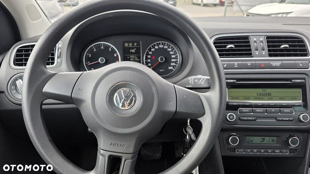 Volkswagen Polo - 10