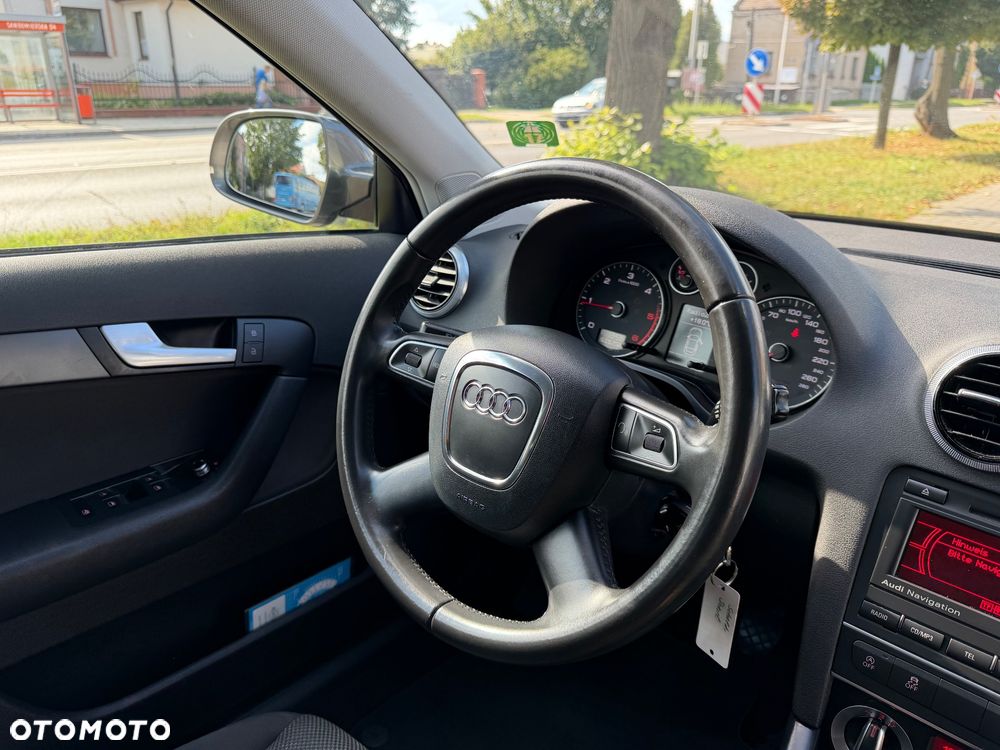 Audi A3 Sportback 2.0 TDI Ambiente - 18