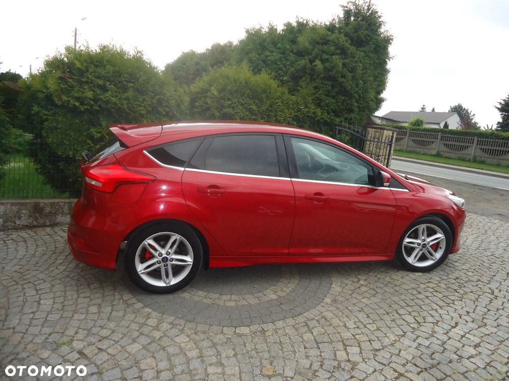 Ford Focus 1.5 EcoBoost Titanium ASS - 8