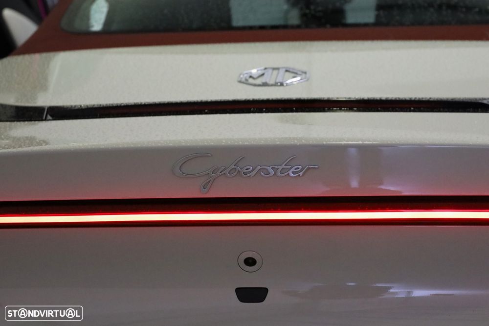 MG Cyberster 77 kWh GT - 36