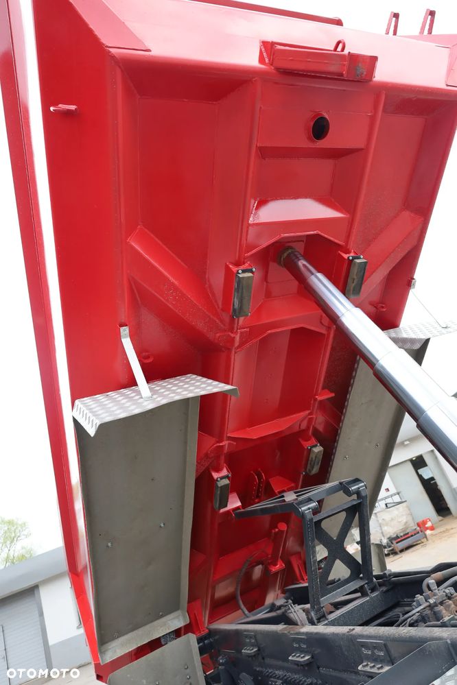 Volvo FMX 540 6X4 - 30