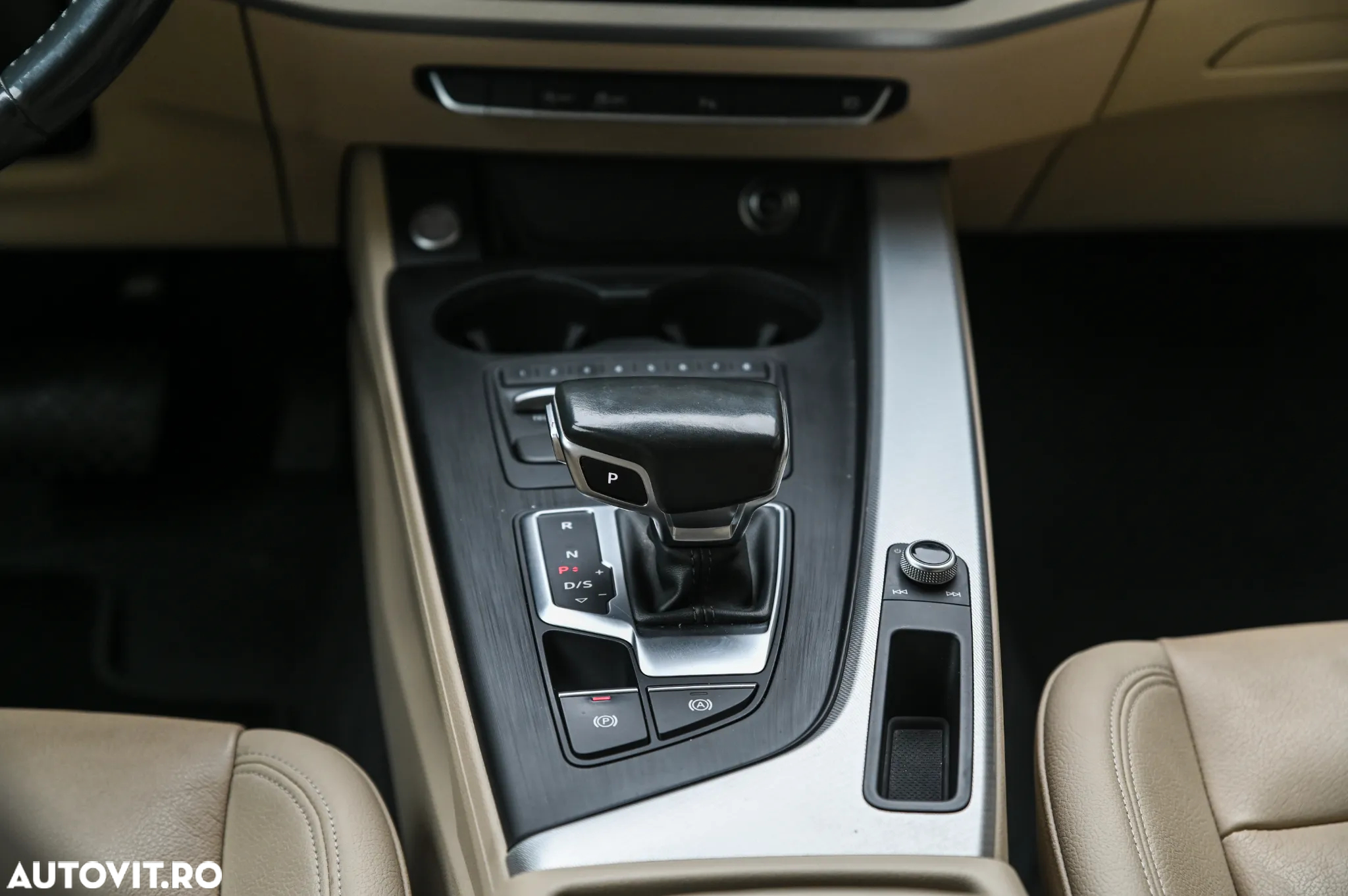 Audi A4 2.0 TDI ultra S tronic Design - 12