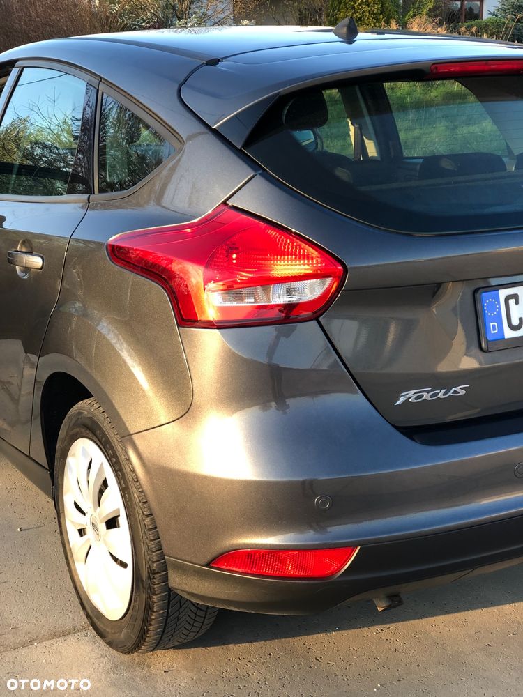 Ford Focus 1.5 EcoBlue STart-Stopp-System TITANIUM X - 17