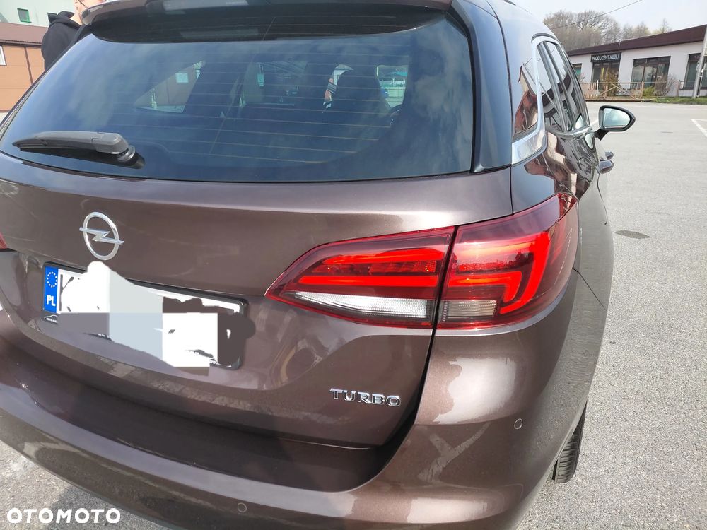 Opel Astra 1.4 Turbo Edition - 10