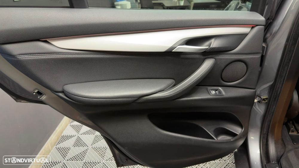 BMW X5 25 d sDrive Comfort 7L - 30