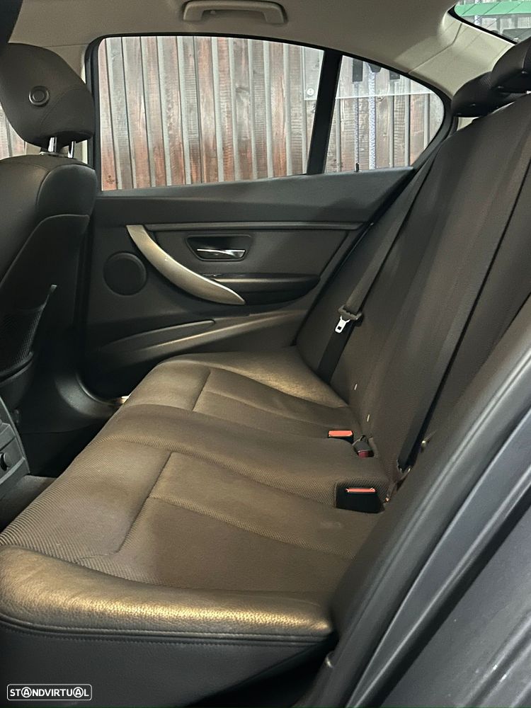 BMW 318 d xDrive Line Modern - 7