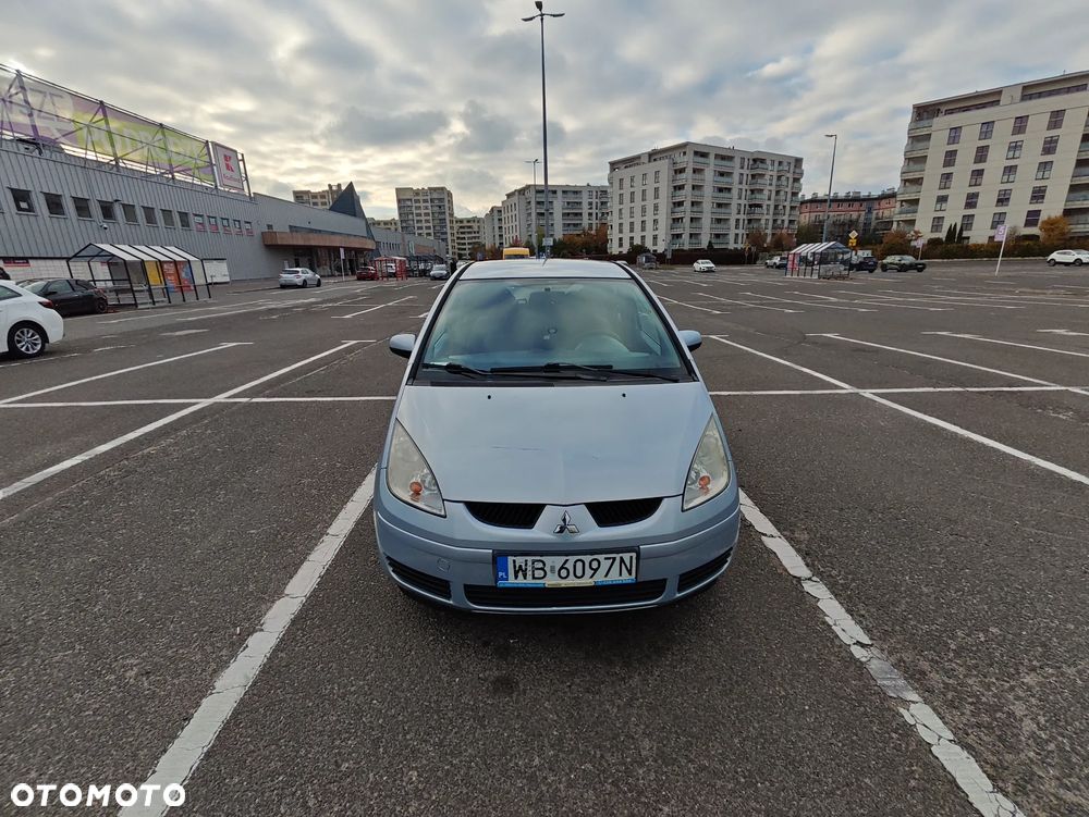 Mitsubishi Colt - 6