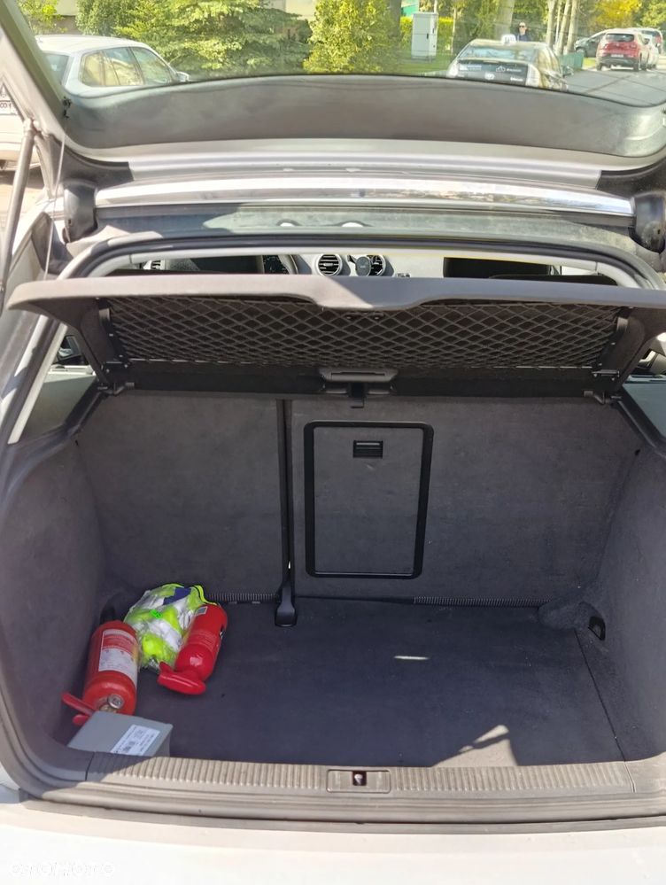 Audi A3 Sportback 1.8 TFSI Ambiente - 18