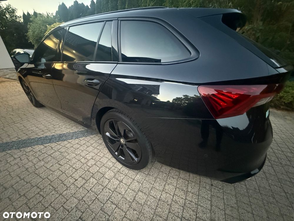 Skoda Octavia 2.0 TDI DSG RS - 12