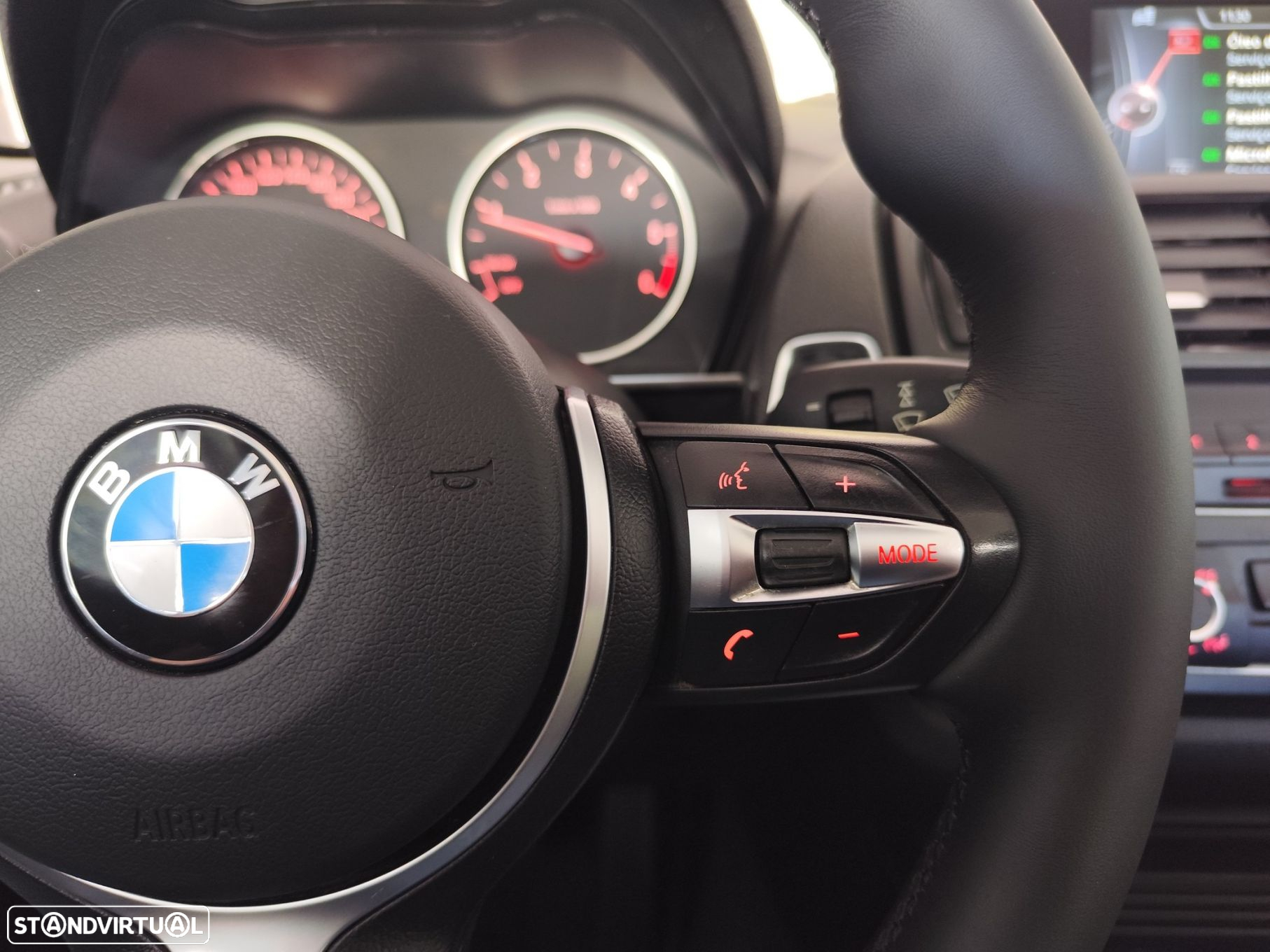 BMW 116 d Line Urban - 12