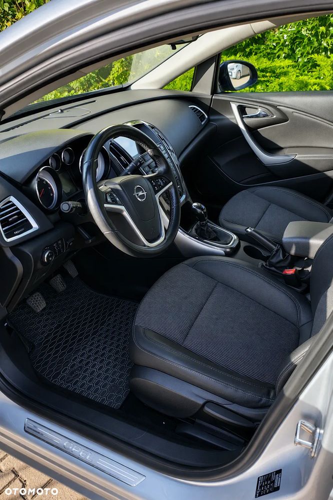 Opel Astra 1.4 T Cosmo - 13