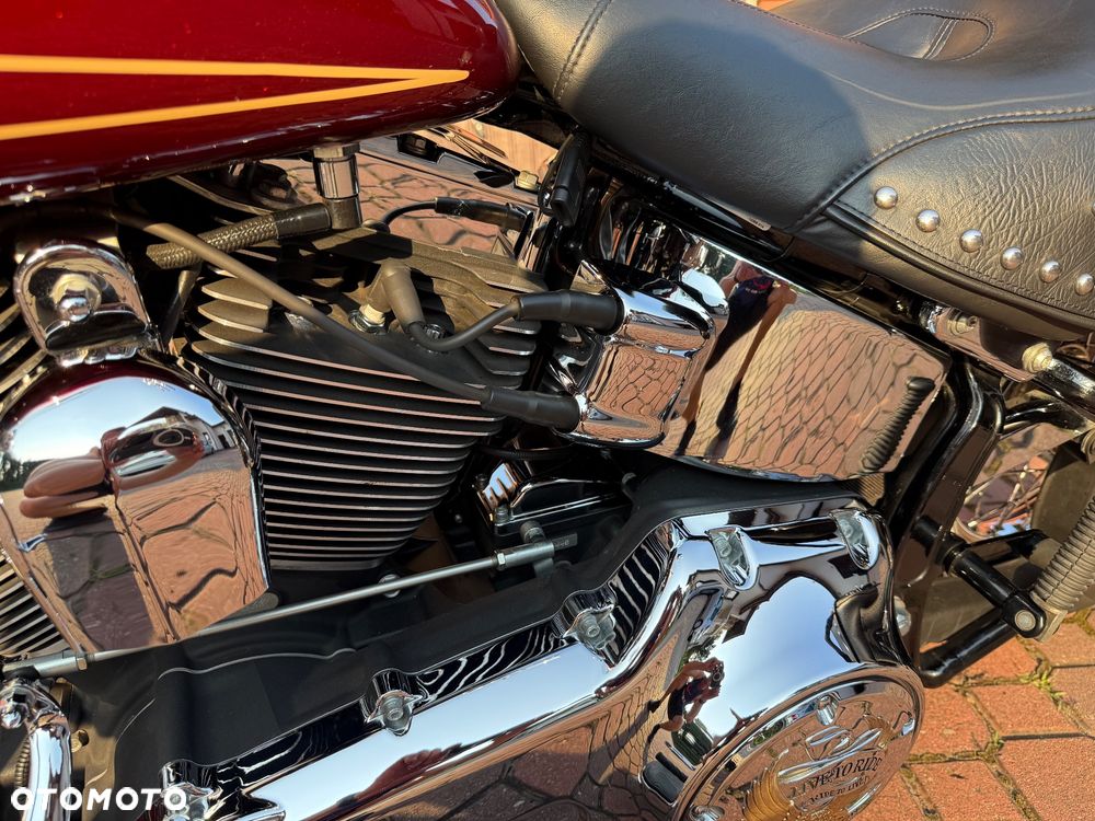 Harley-Davidson Softail Heritage Classic - 26