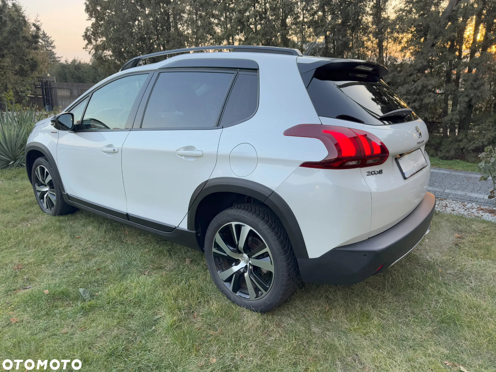 Peugeot 2008 PureTech 110 Stop&Start EAT6 GT-Line Edition - 7