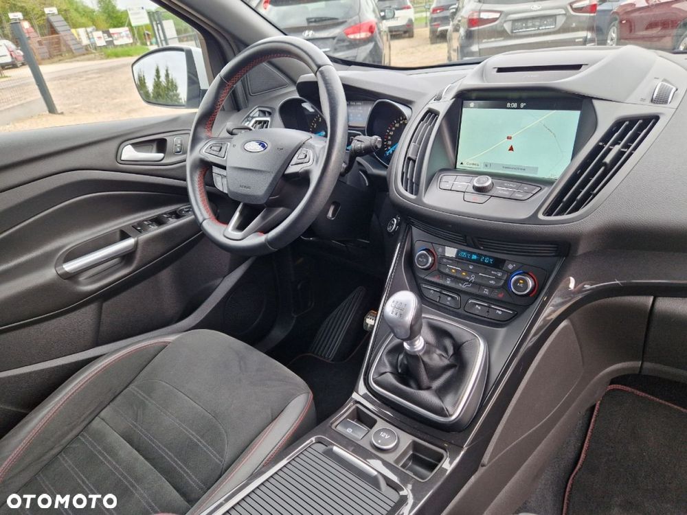 Ford Kuga 1.5 EcoBoost 2x4 ST-Line - 21