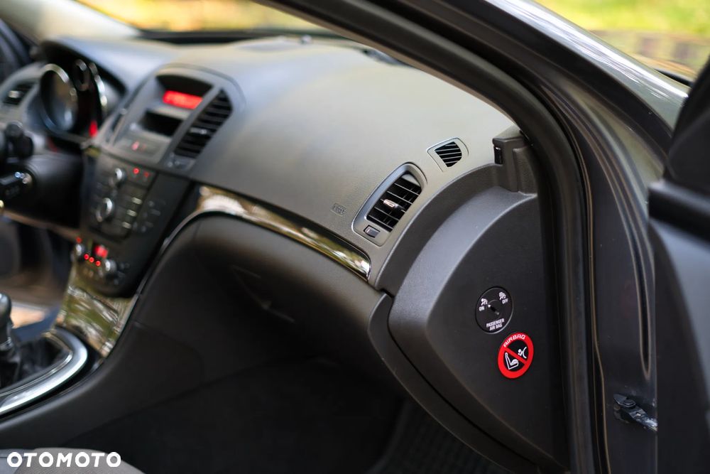 Opel Insignia - 28