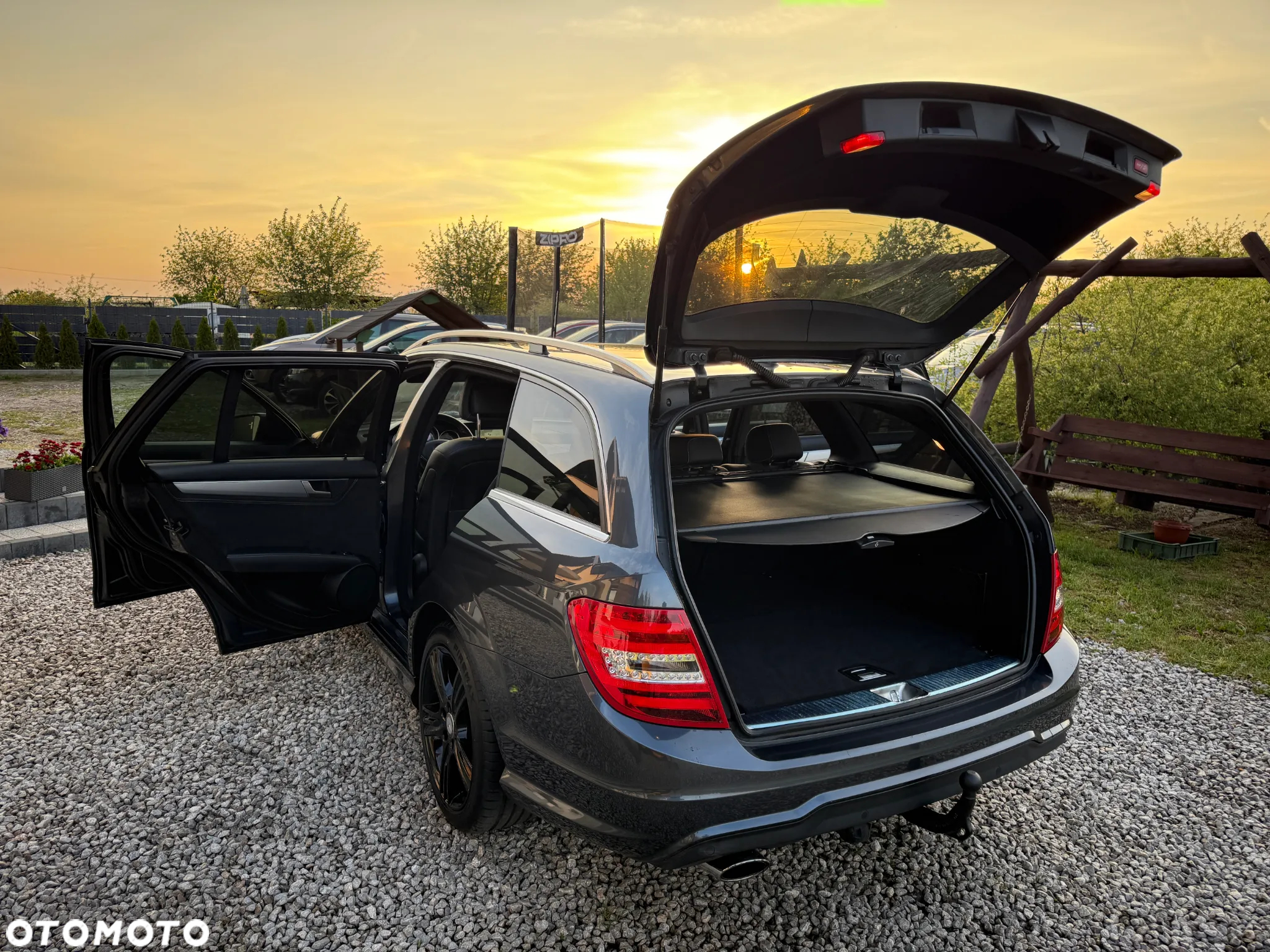Mercedes-Benz Klasa C 200 T CDI Edition - 21