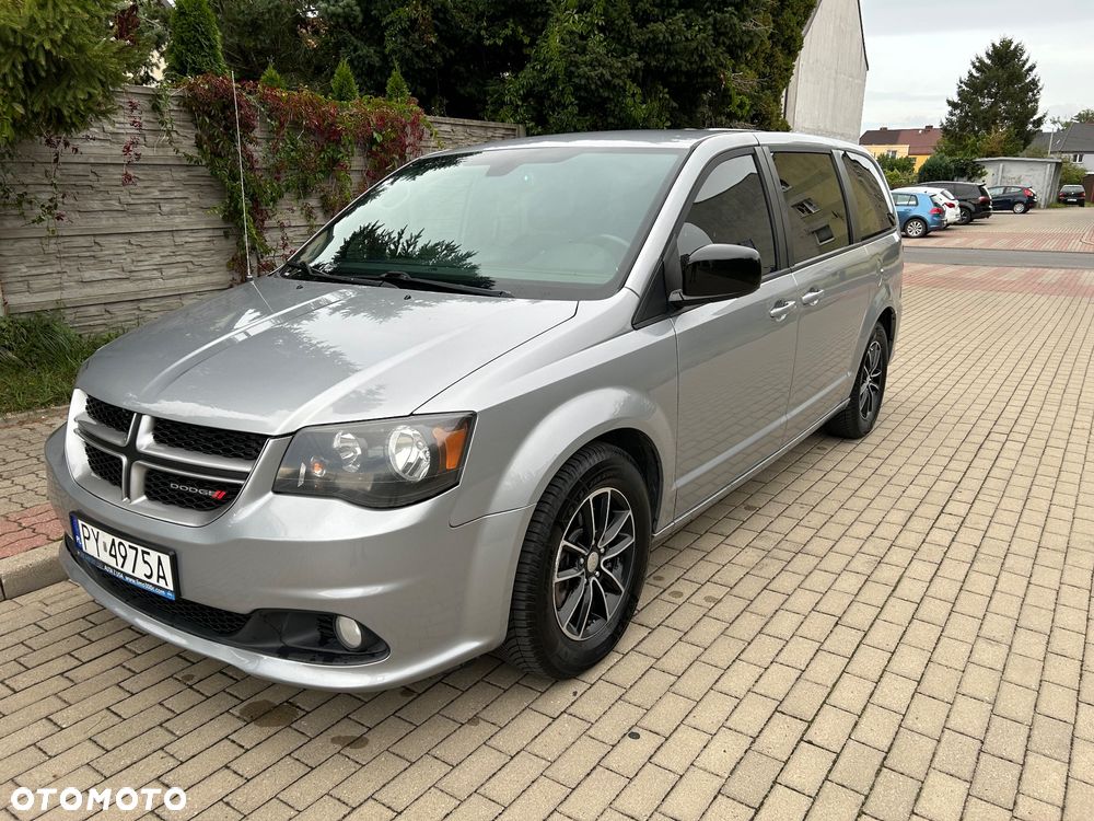 Dodge Grand Caravan - 12