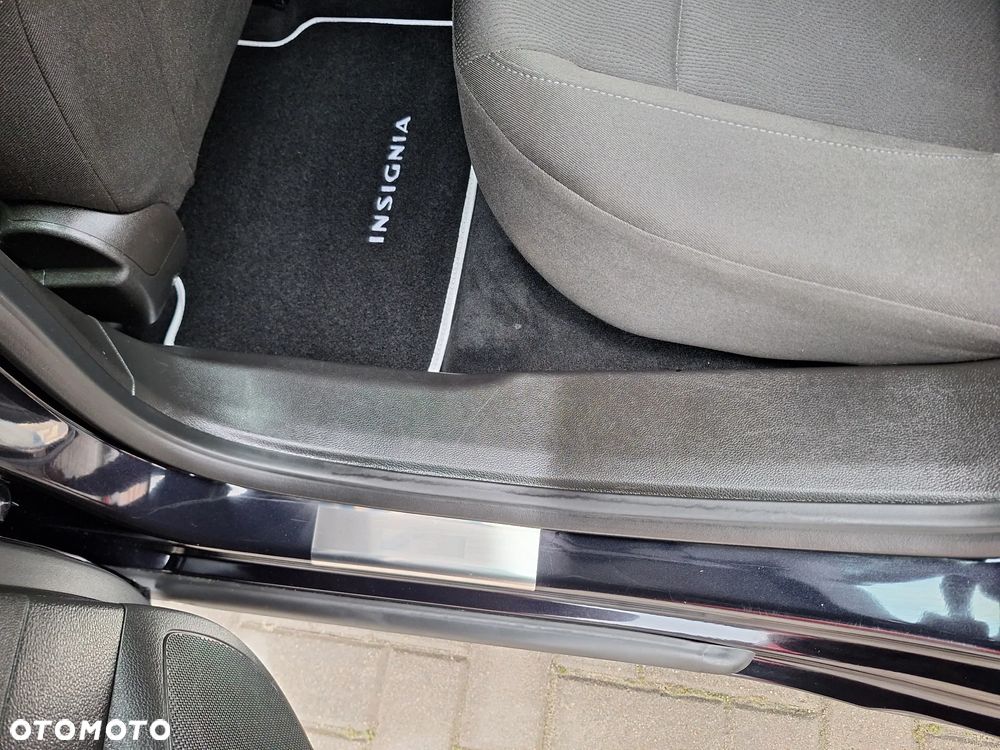 Opel Insignia 1.8 Cosmo - 23