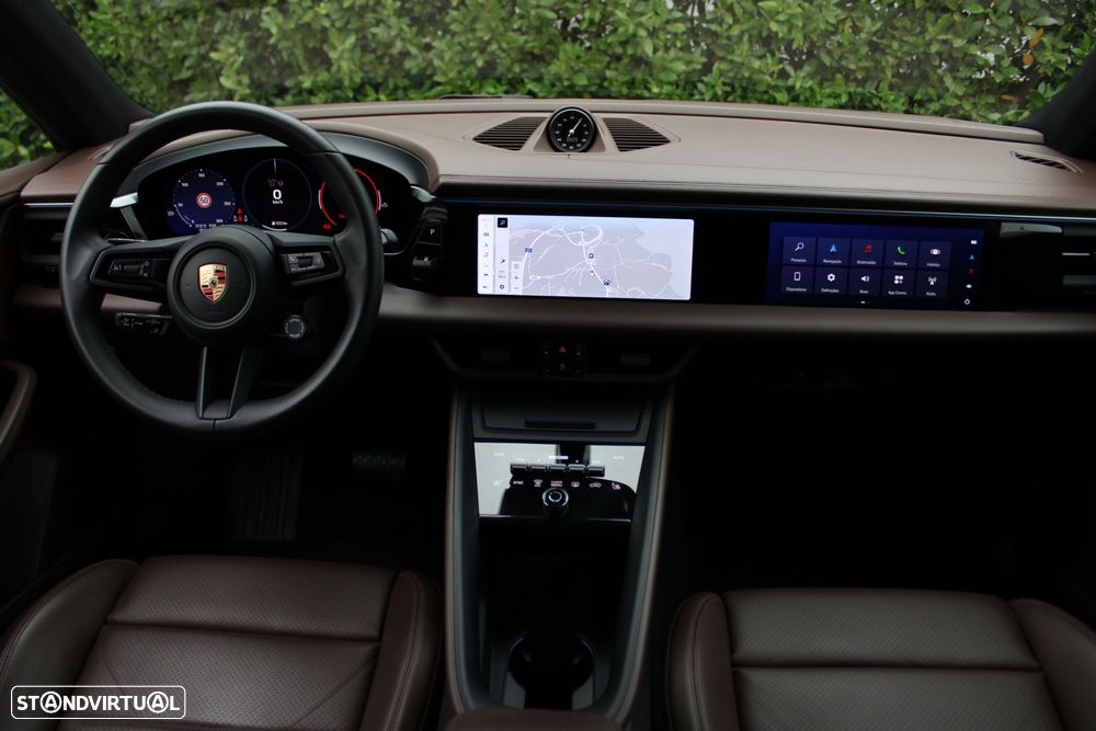 Porsche Macan Electric 4 - 4