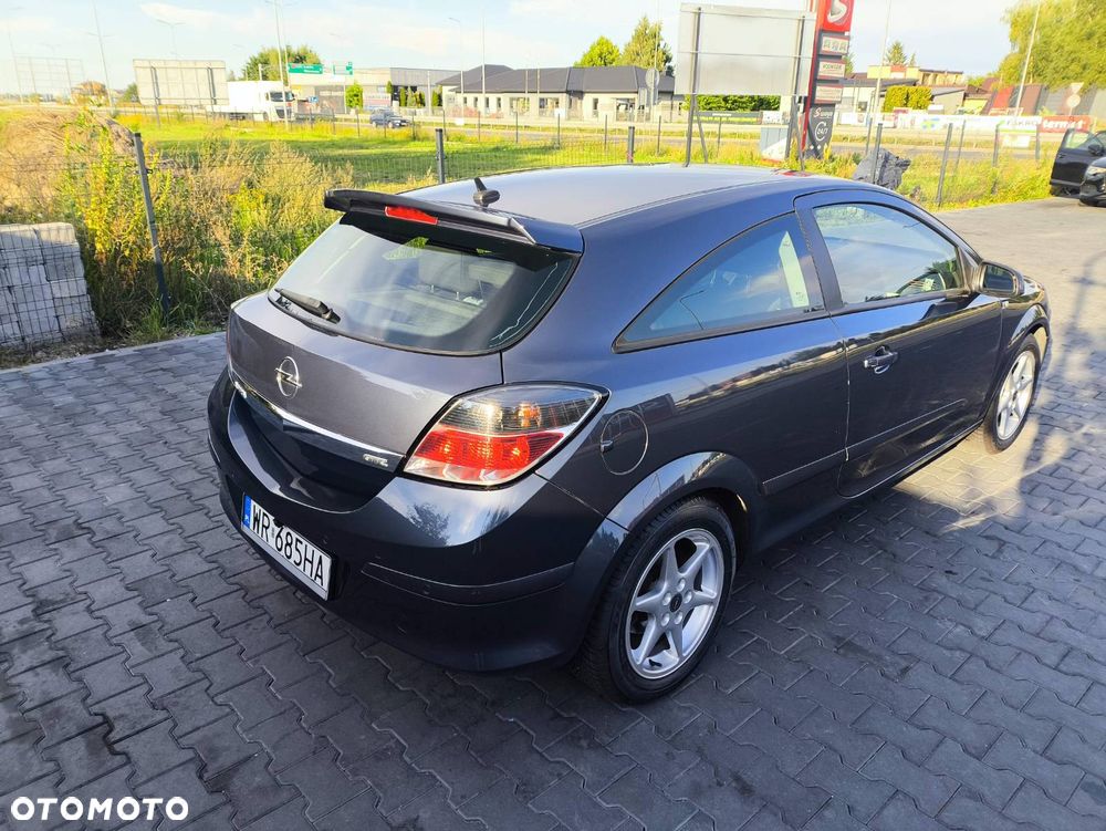 Opel Astra H Gtc