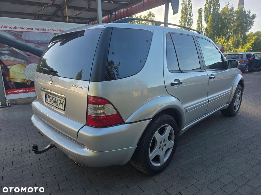 Mercedes-Benz ML 55 AMG - 9