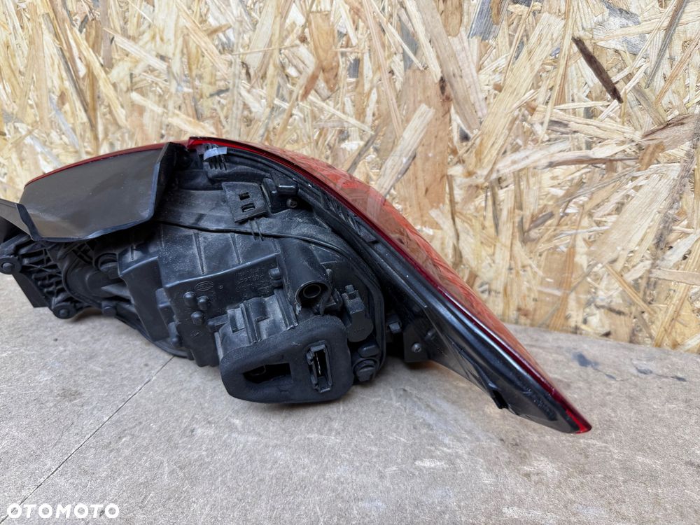 LAMPA TYŁ LEWA W BŁOTNIK LED SEAT IBIZA V 6F0 6F0945207F - 6