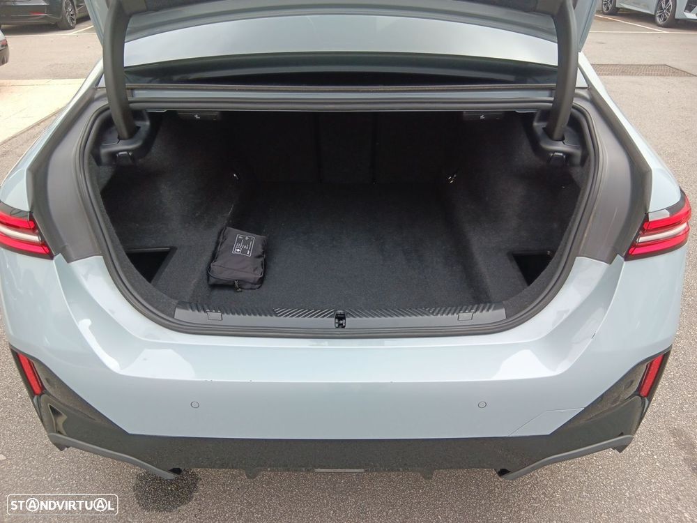 BMW 520 d Pack Desportivo M - 25