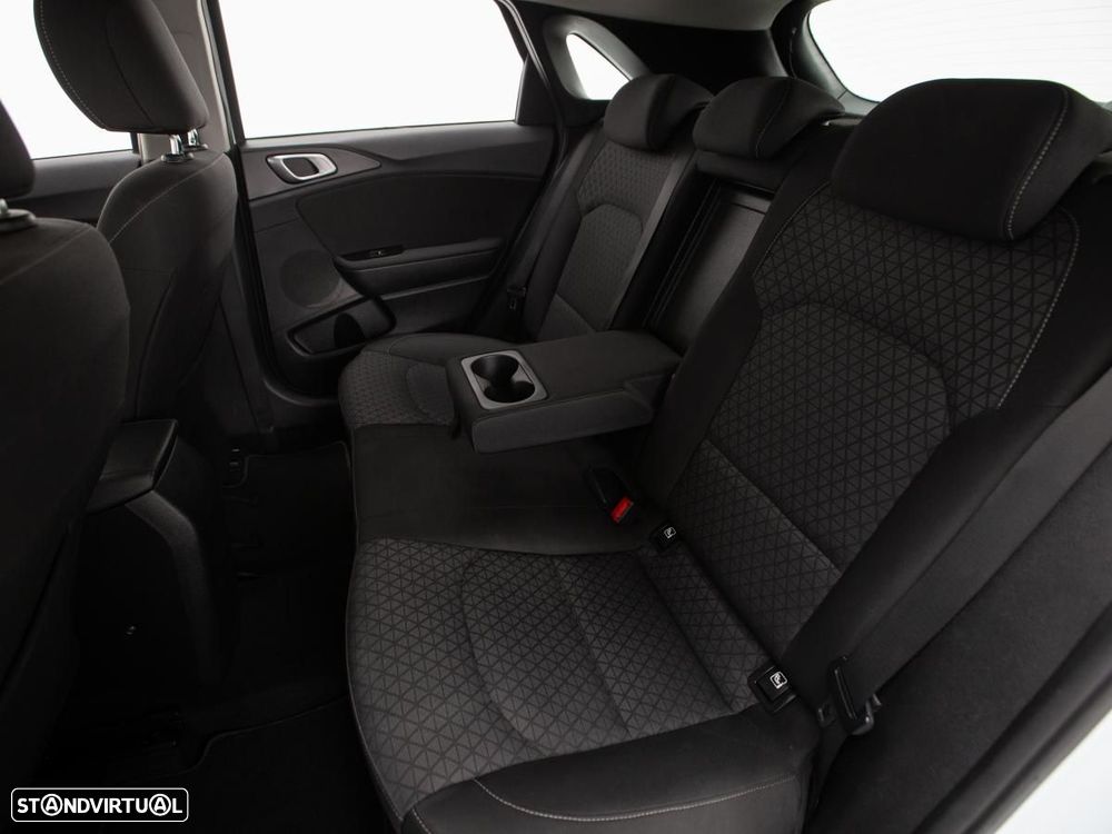 Kia Ceed 1.0 T-GDI Urban - 10