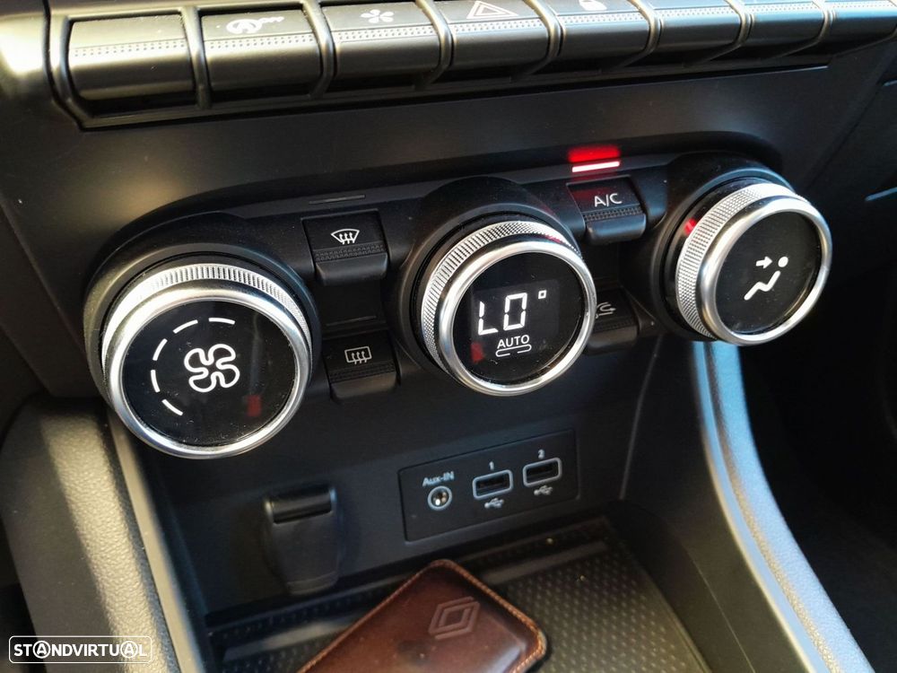 Renault Captur 1.0 TCe Techno Bi-Fuel - 19