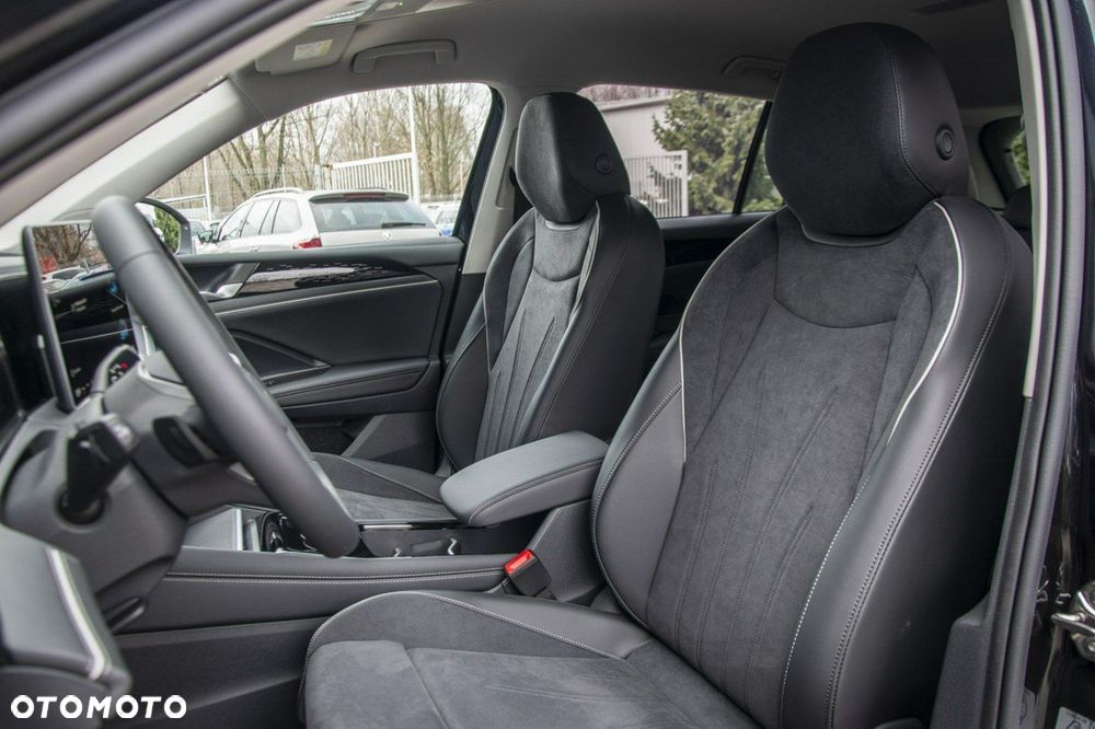 Volkswagen Tiguan - 11