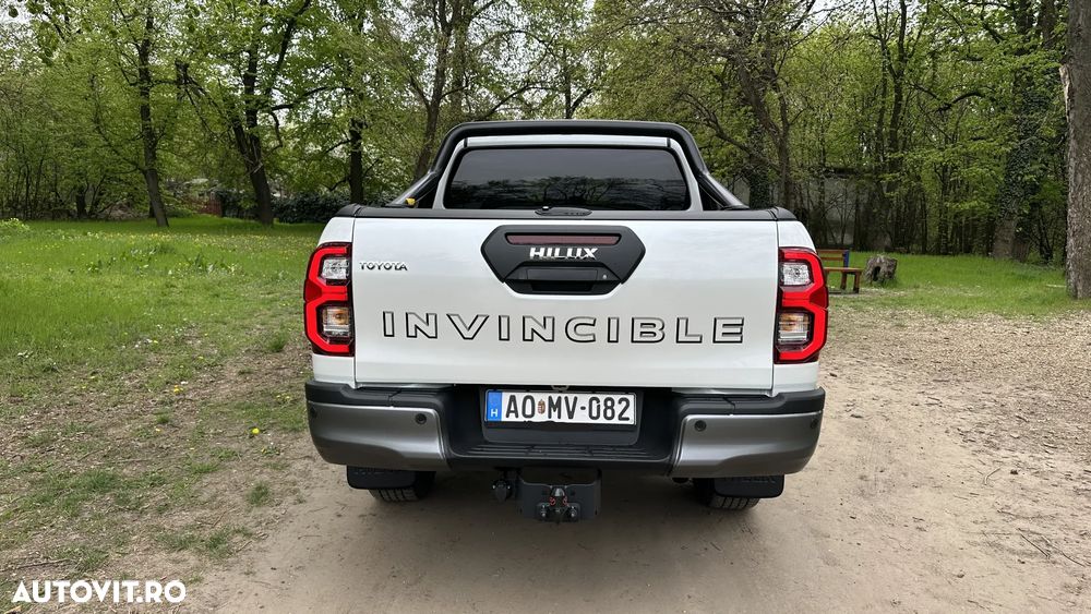 Toyota Hilux 2.8D 204CP 4x4 Double Cab AT MHEV Invincible Color Edition (3E5) - 6