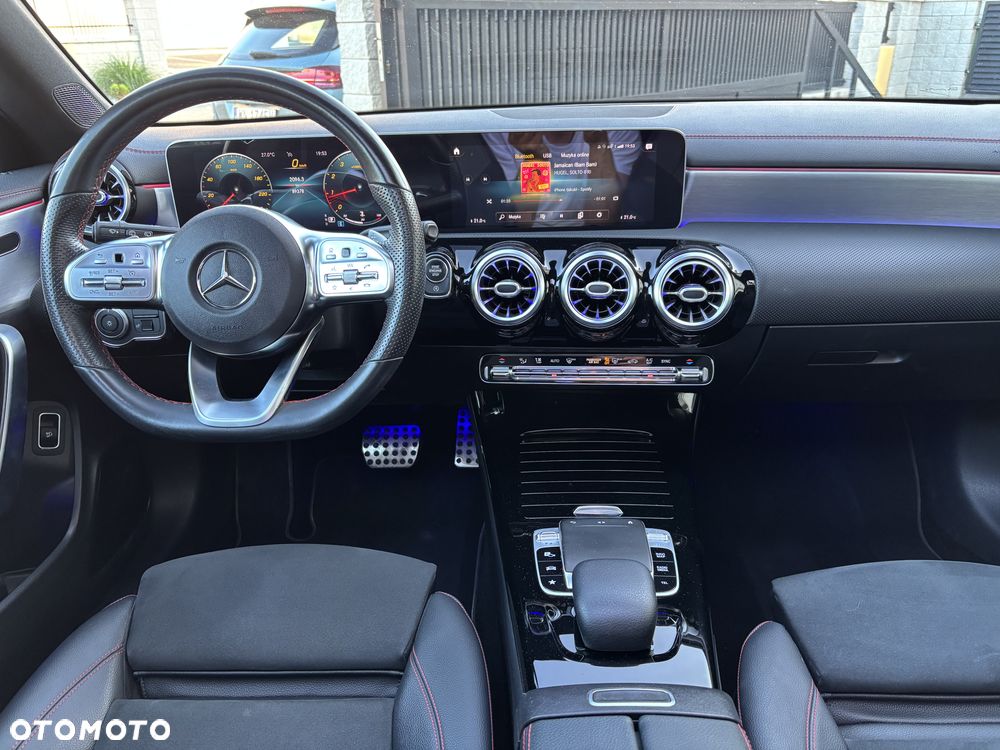 Mercedes-Benz CLA 200 AMG Line 7G-DCT - 7