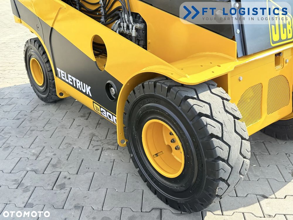 JCB WÓZEK TELESKOPOWY JCB TLT30D / KABINA / 2018 ROK / PRZESUW BOCZNY / NOWE OPONY - 32