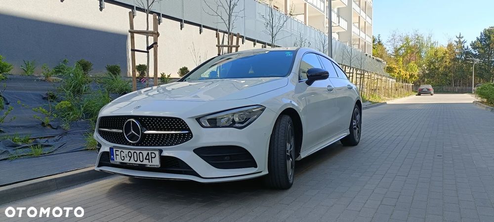 Mercedes-Benz CLA 250 e 8G-DCT AMG Line - 1