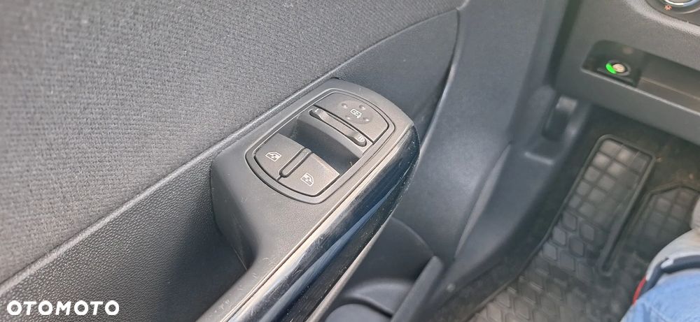 Opel Corsa - 18