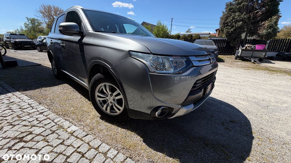 Mitsubishi Outlander 2.2 DI-D 4WD Plus - 8