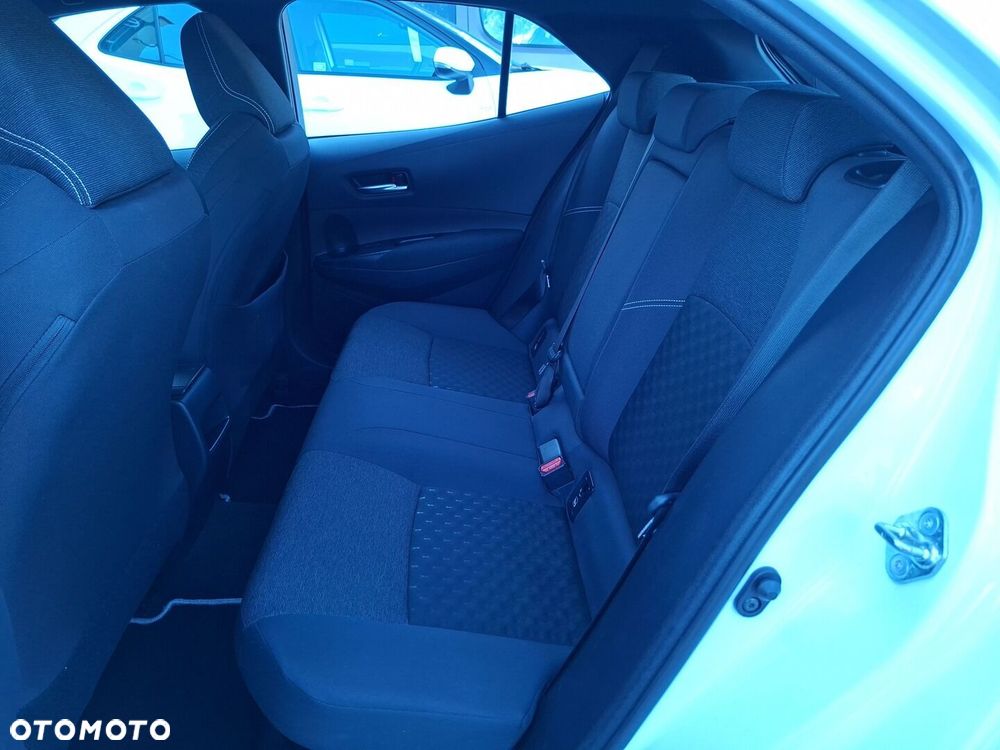 Toyota Corolla - 13