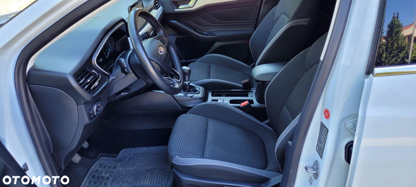 Ford Focus 1.0 EcoBoost Active - 16