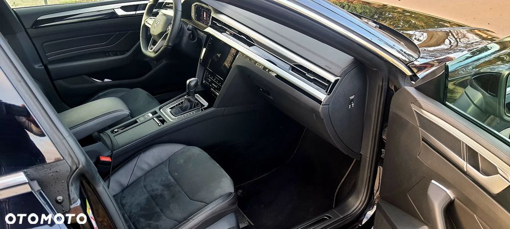 Volkswagen Arteon 2.0 TDI SCR DSG R-Line - 10