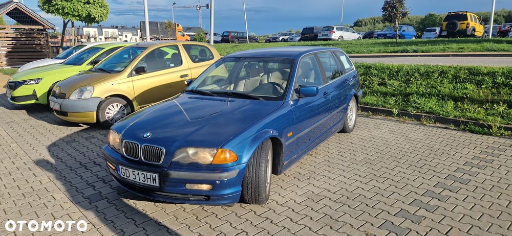BMW Seria 3 320i - 1